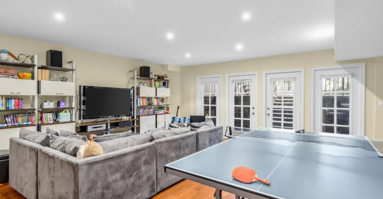 241 Poplar Plains Street, Toronto, ON, M4V 2N8 - 32