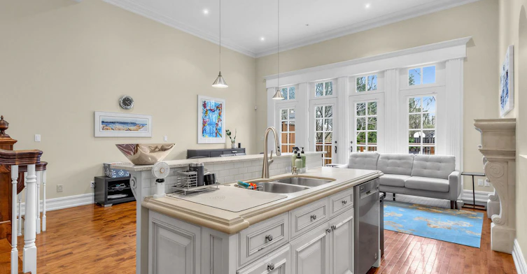241 Poplar Plains Street, Toronto, ON, M4V 2N8 - 13
