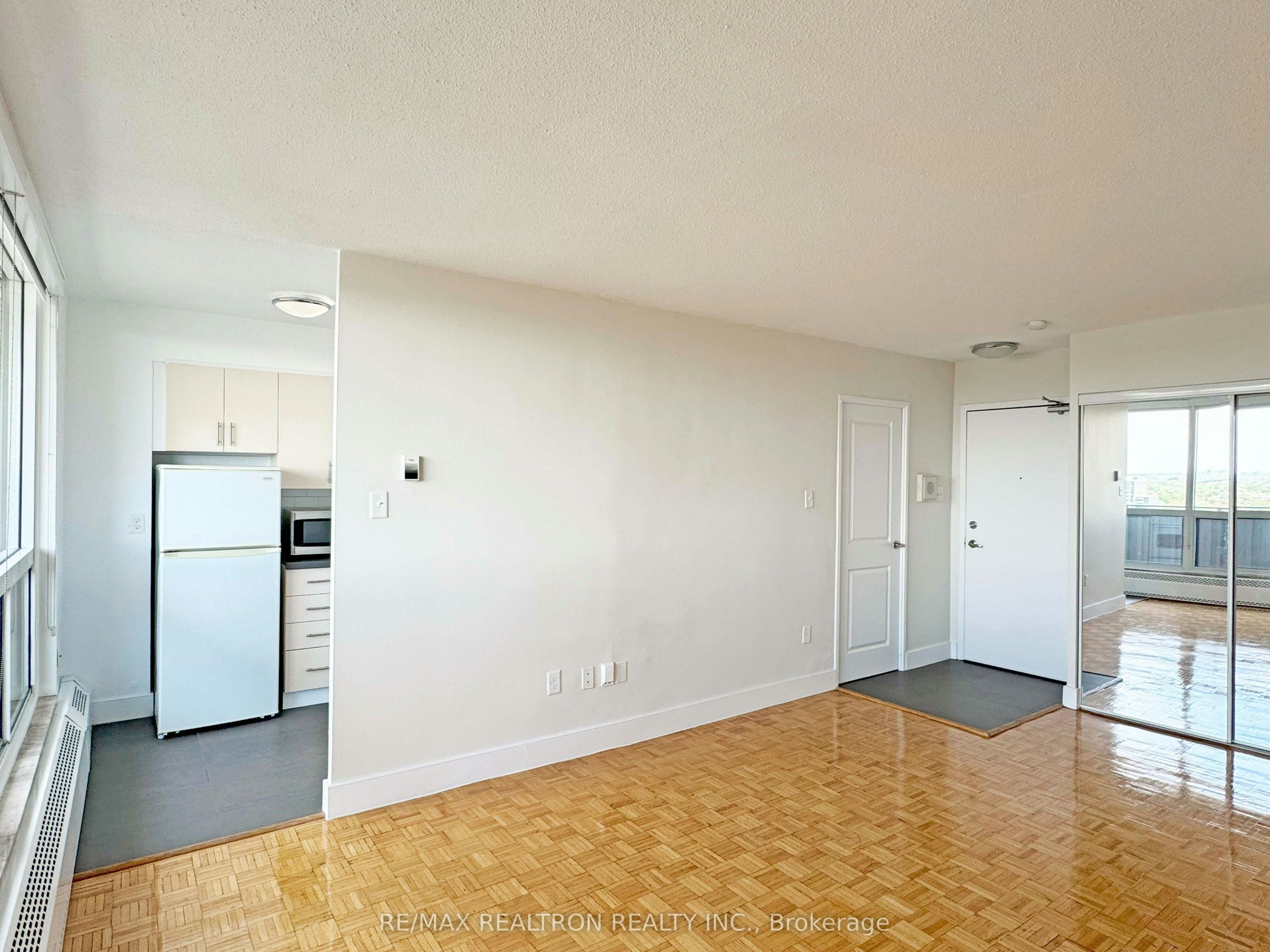 2312-666 Spadina Avenue, Toronto, ON, M5S 2H8 - 4