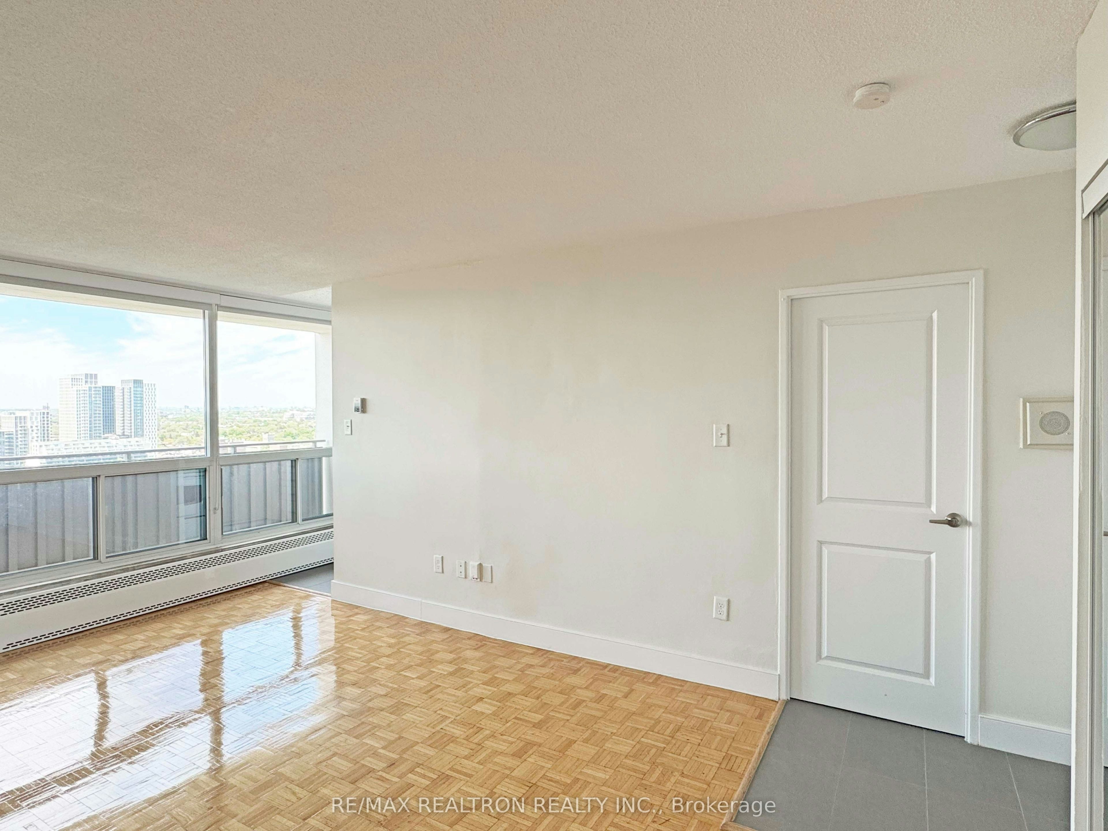 2312-666 Spadina Avenue, Toronto, ON, M5S 2H8 - 2