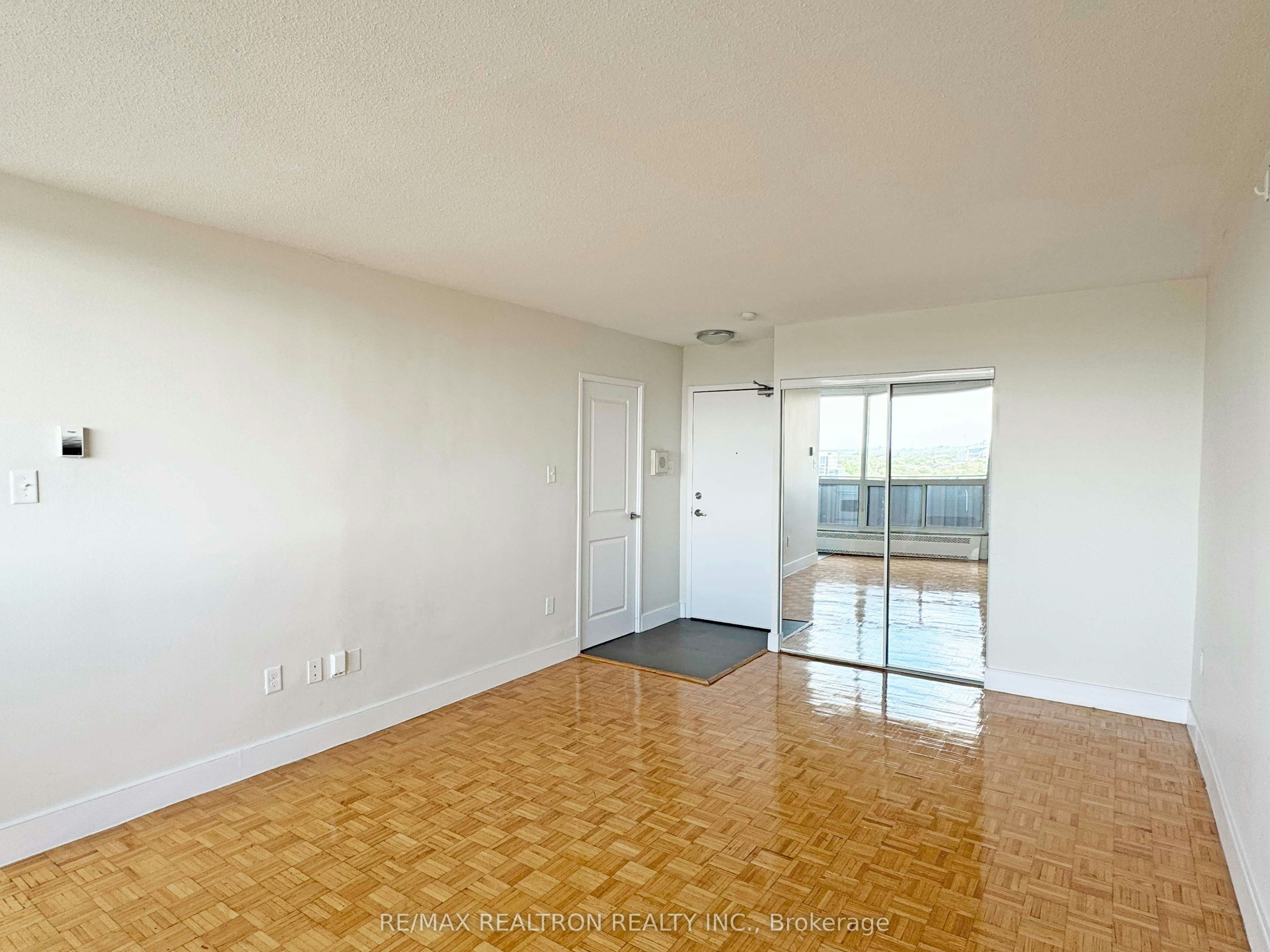 2312-666 Spadina Avenue, Toronto, ON, M5S 2H8 - 3