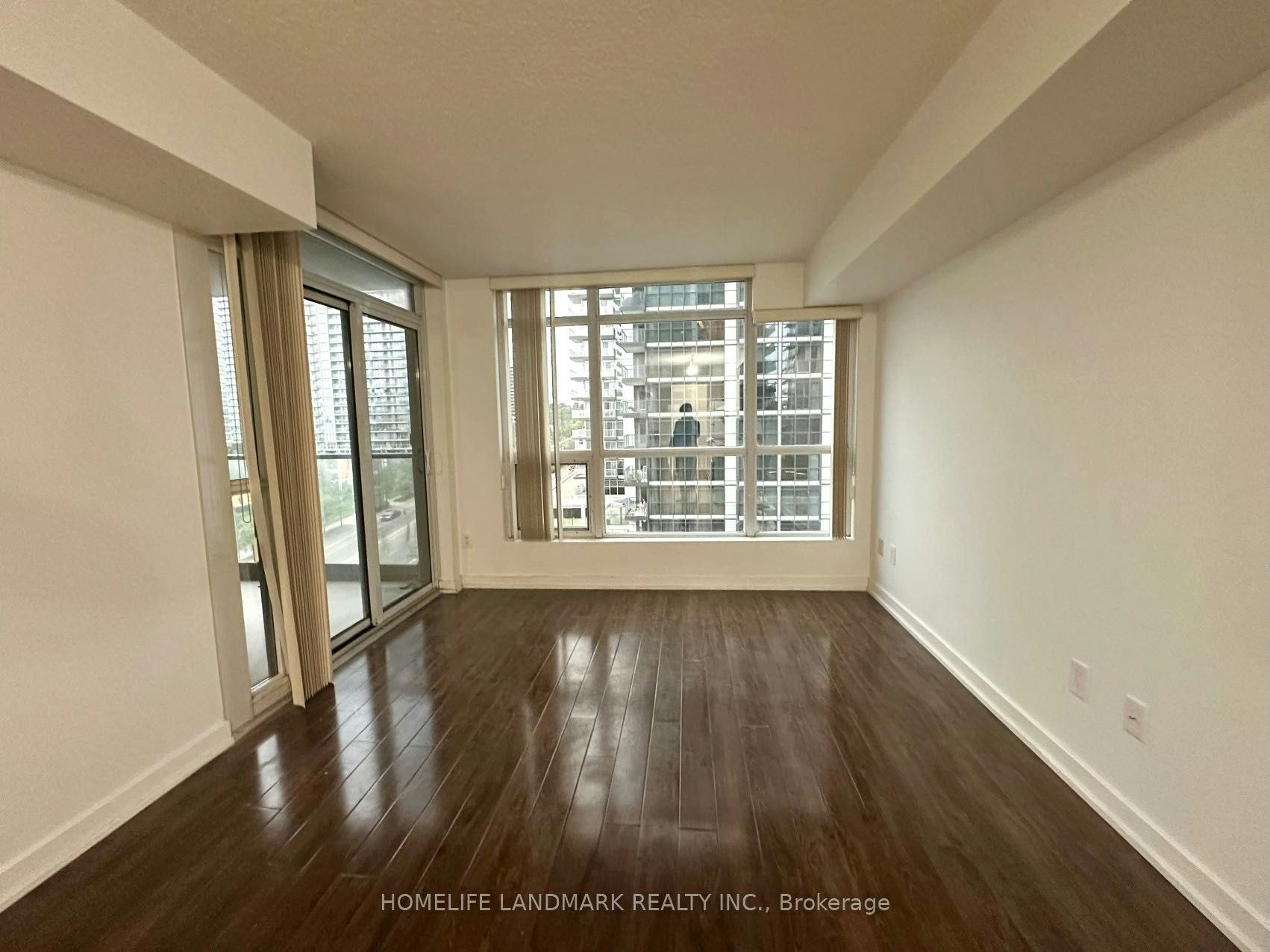 703-29 Singer Court, Toronto, ON, M2K 0B3 - 8