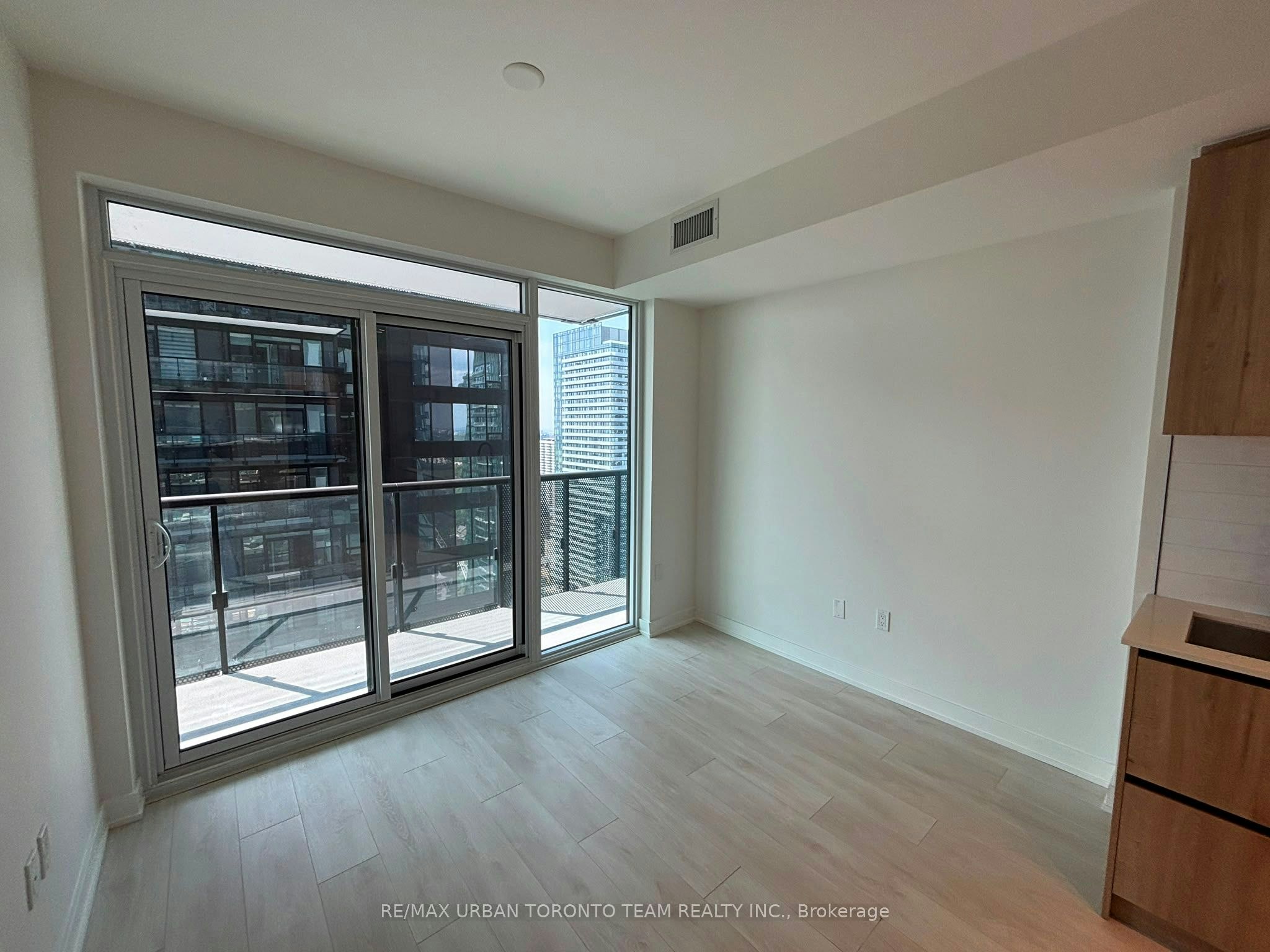3301-117 Broadway Avenue, Toronto, ON, M4P 1V3 - 9