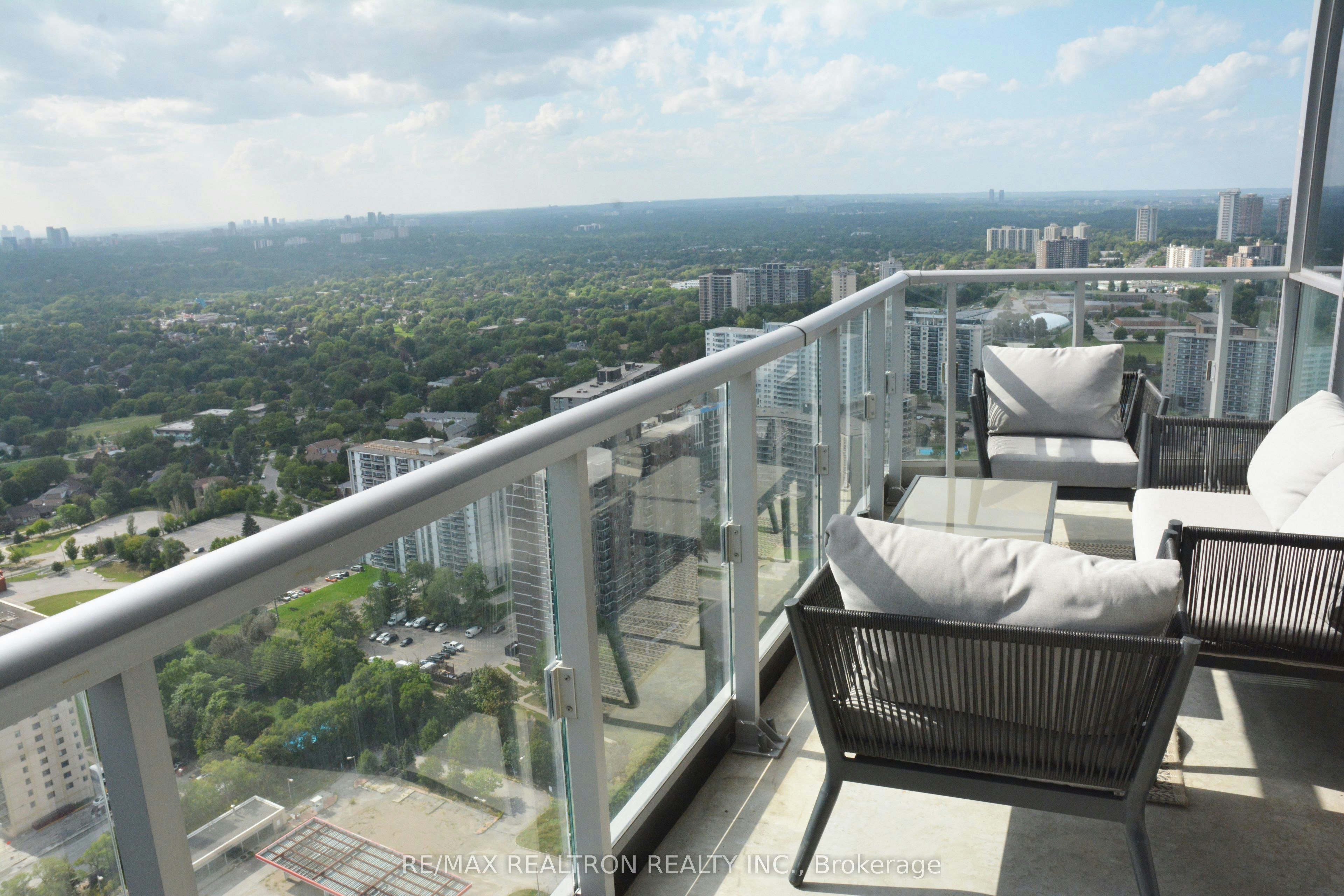 3606-70 Forest Manor Road, Toronto, ON, M2J 0A9 - 17