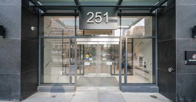 1805-251 Jarvis Street, Toronto, ON, M5B 0C3 - 2