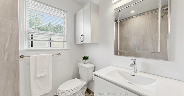 104 Otonabee Avenue, Toronto, ON, M2M 2S8 - 11