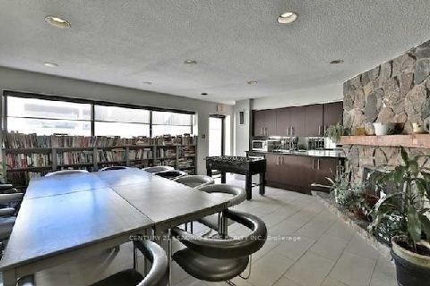 463-49 Mccaul Street, Toronto, ON, M5T 2W7 - 14