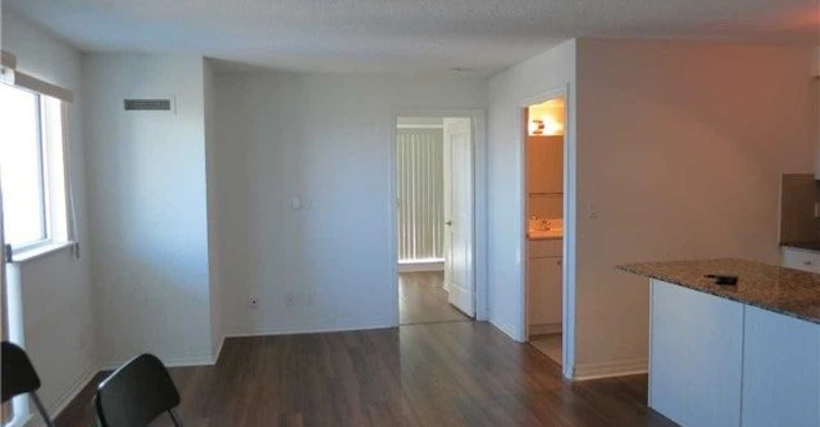 1910-2015 Sheppard Avenue E, Toronto, ON, M2J 1W6 - 2