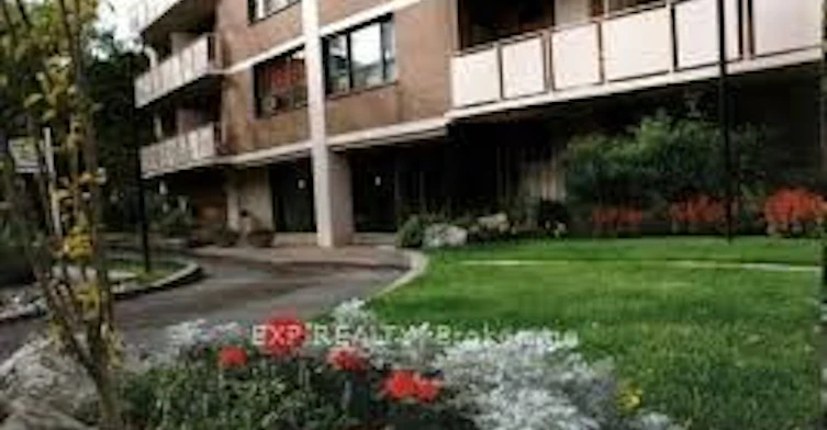 305-10 Huntley Street, Toronto, ON, M4Y 2K7 - 9