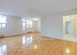 601-10 Huntley Street, Toronto, ON, M4Y 2K7 - 4