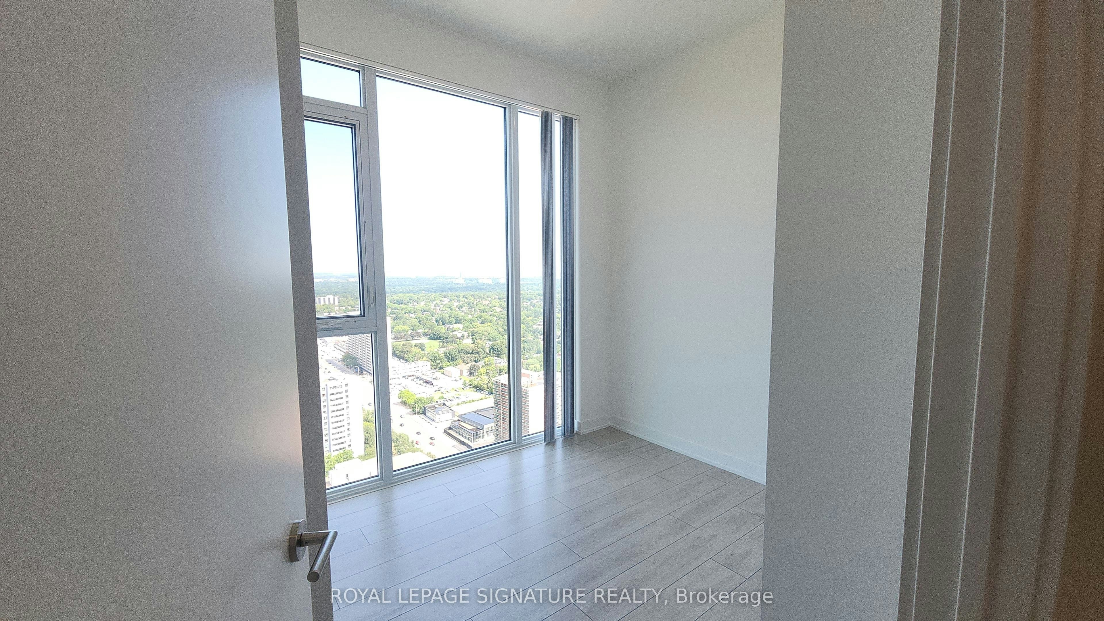 LP05-5858 Yonge Street, Toronto, ON, M2M 0C6 - 8