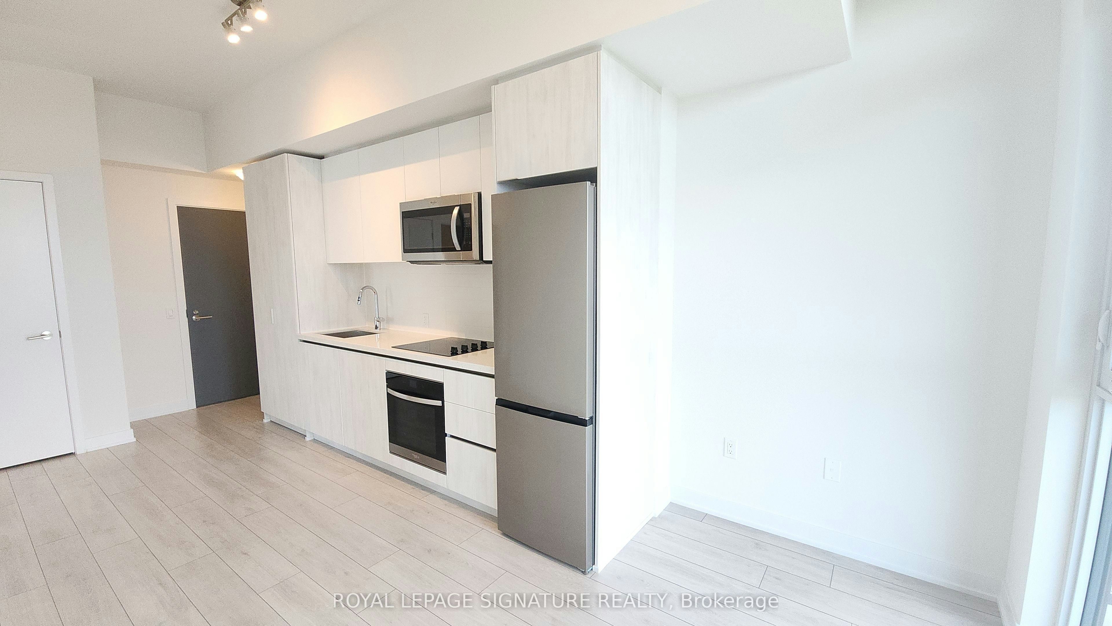 LP05-5858 Yonge Street, Toronto, ON, M2M 0C6 - 2