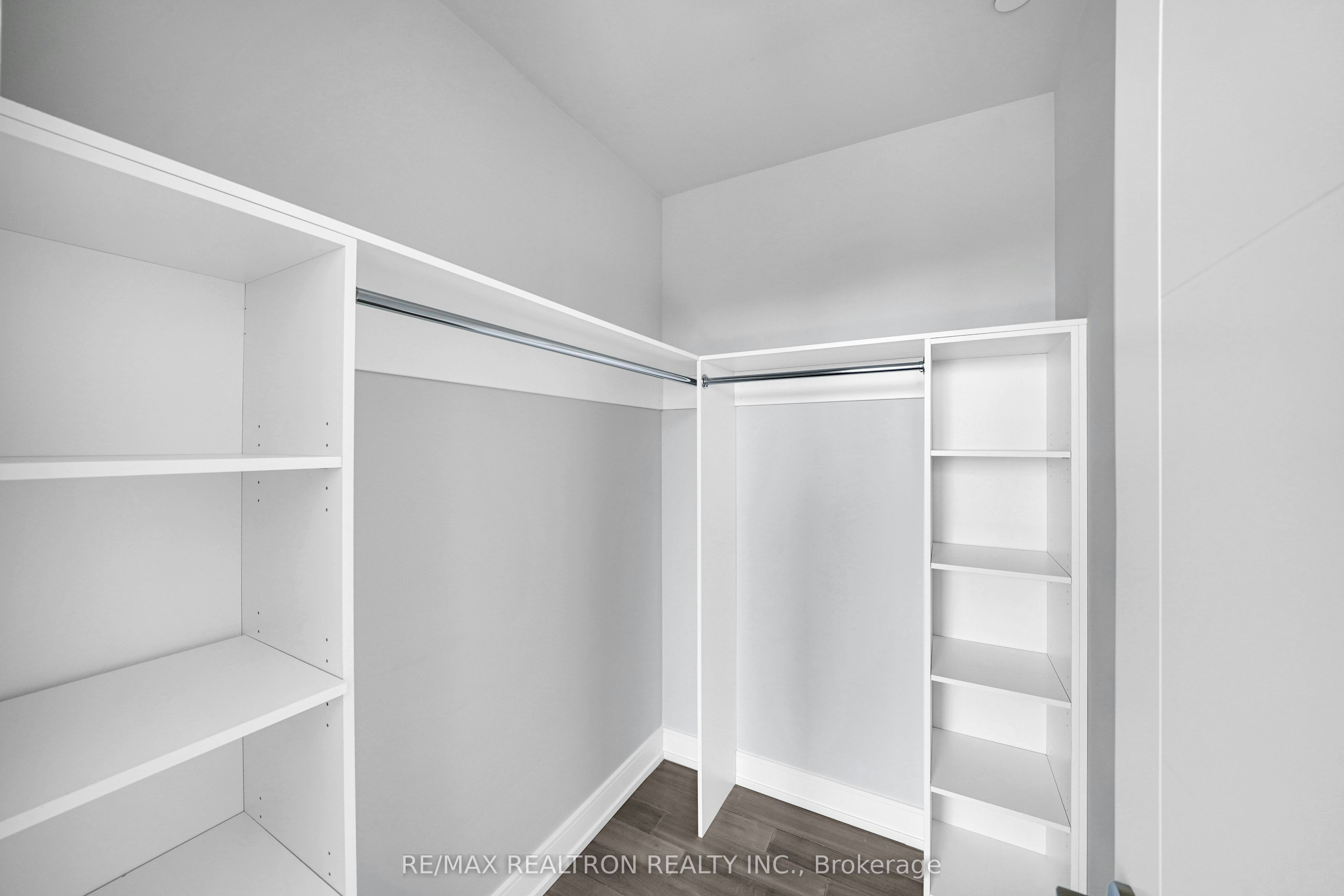 1107-664 Spadina Avenue, Toronto, ON, M5S 2H7 - 10