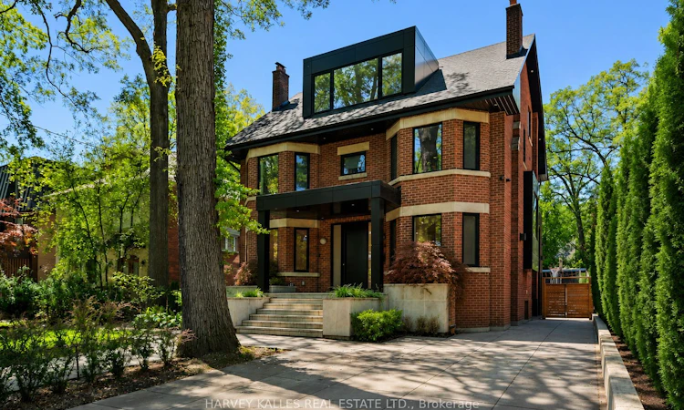 128 Lyndhurst Avenue