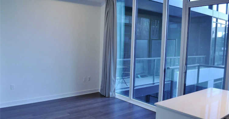 801E-576 Front Street W, Toronto, ON, M8V 0P8 - 4