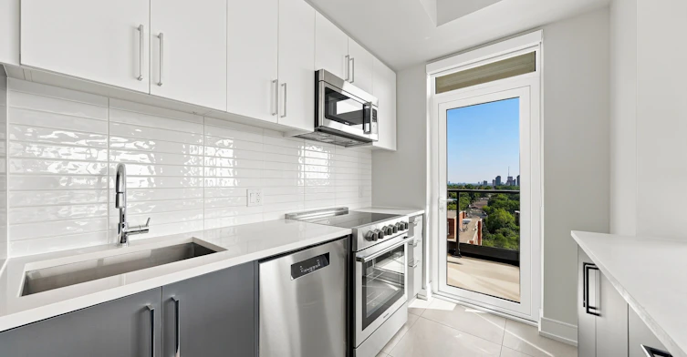 1202-2525 Bathurst Street, Toronto, ON, M6B 2Y9 - 5