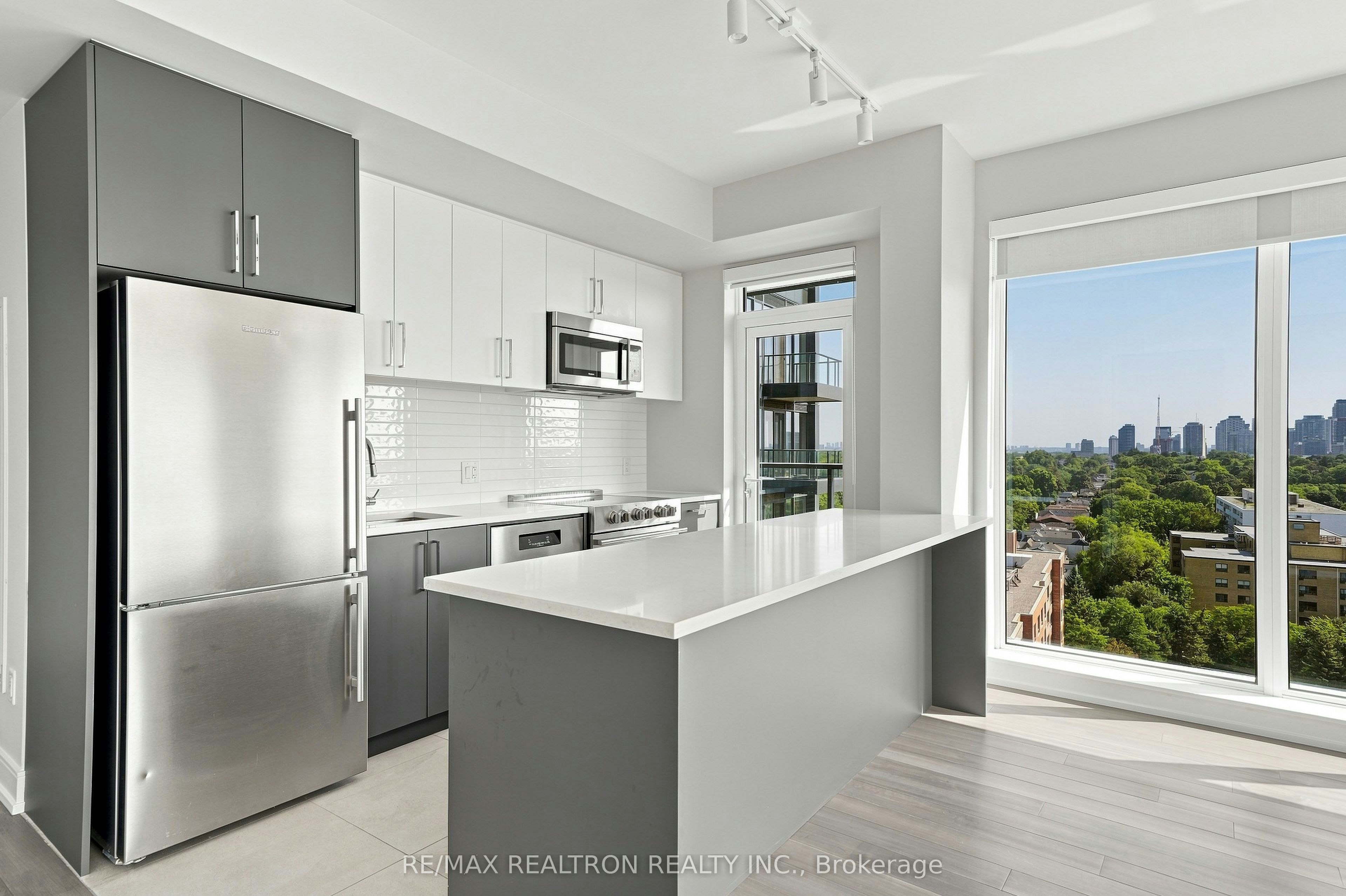 1202-2525 Bathurst Street, Toronto, ON, M6B 2Y9 - 4