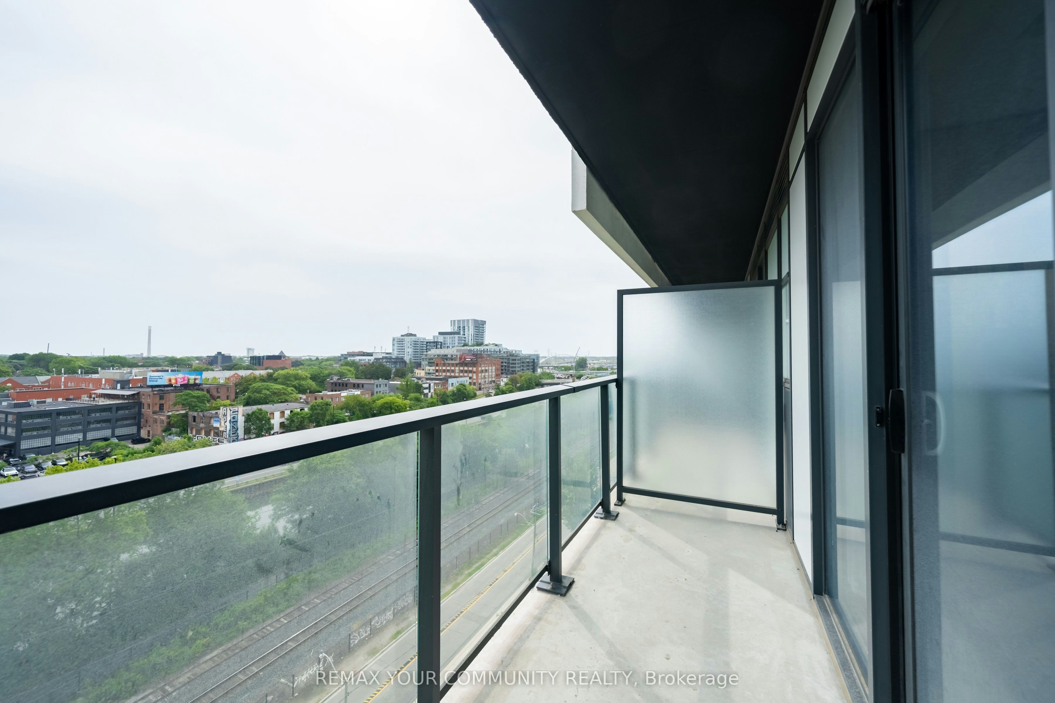 707-5 Defries Street, Toronto, ON, M5A 3R4 - 14