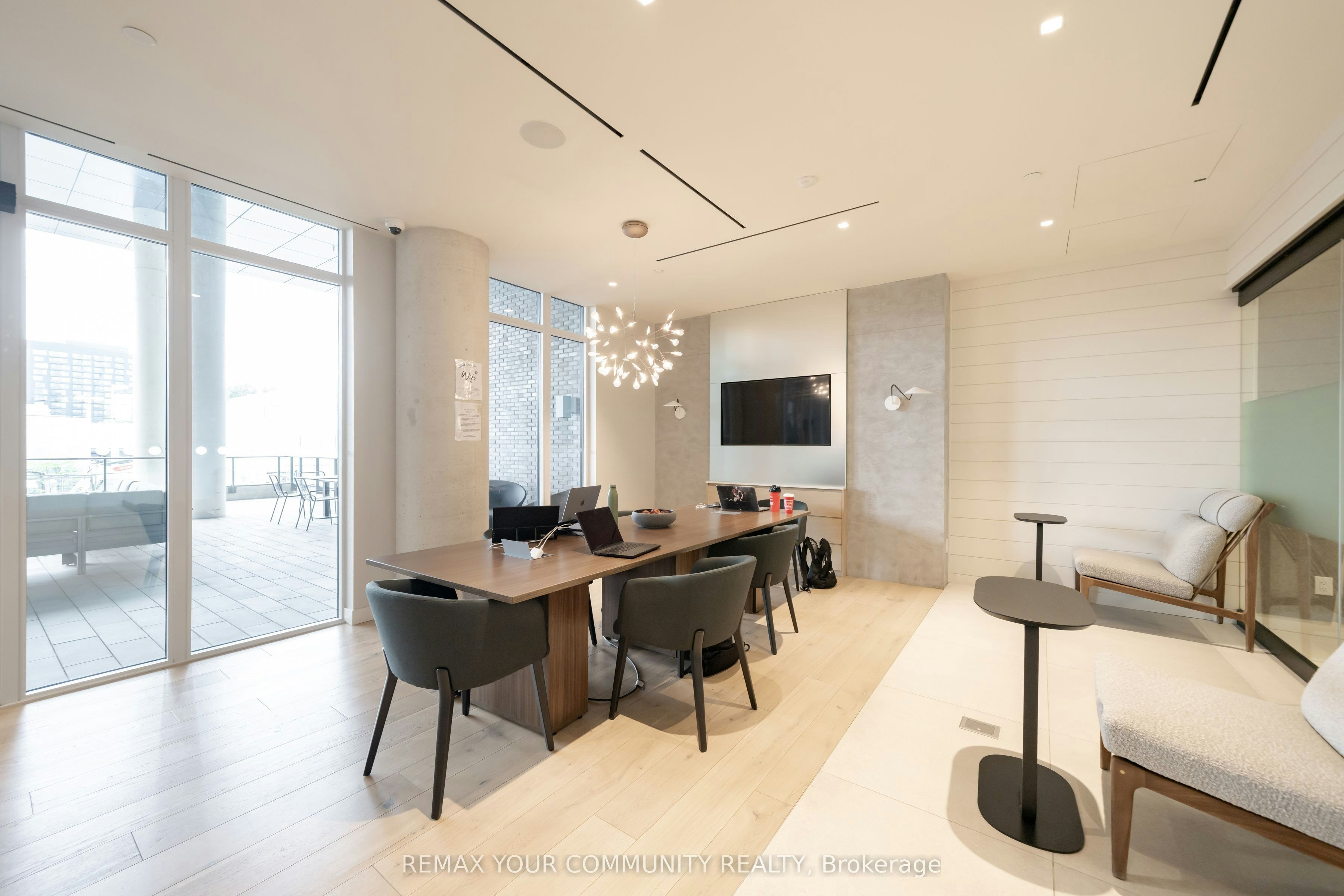 707-5 Defries Street, Toronto, ON, M5A 3R4 - 26