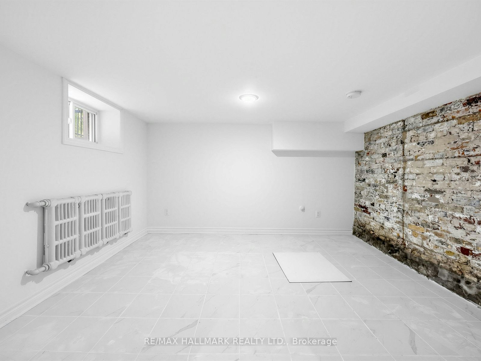 Lower-271 Atlas Avenue, Toronto, ON, M6C 3P8 - 14