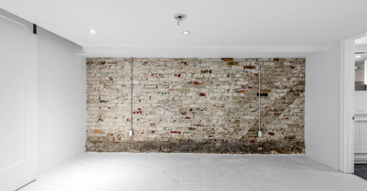 Lower-271 Atlas Avenue, Toronto, ON, M6C 3P8 - 13