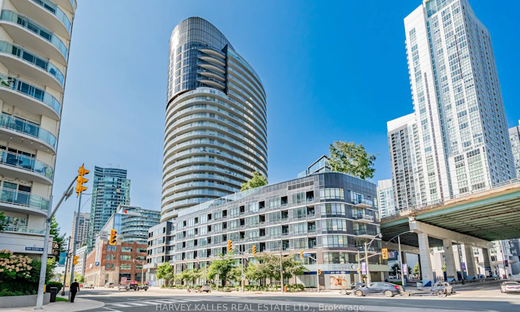 3002-38 Dan Leckie Way