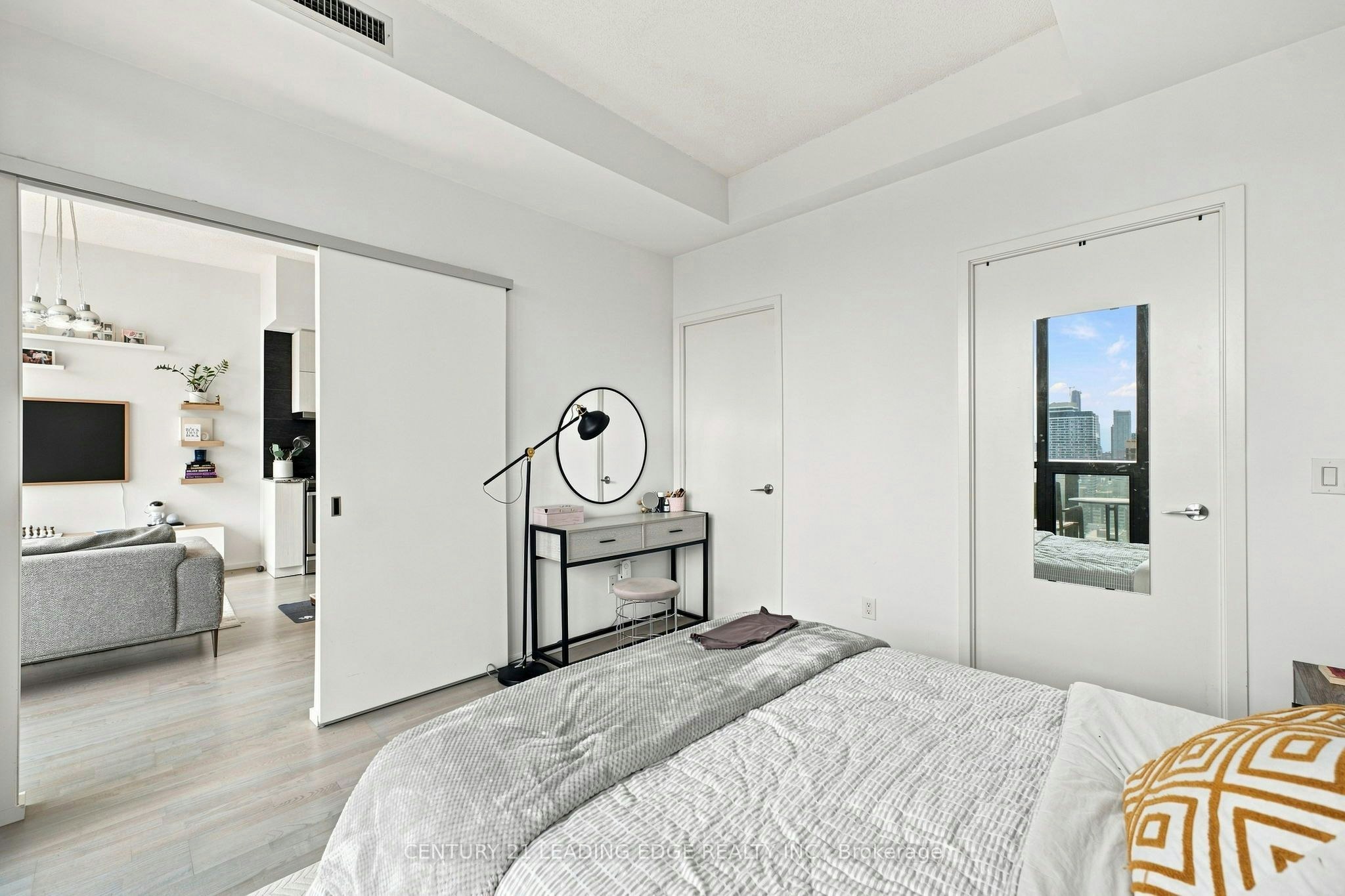 2203-101 Charles Street E, Toronto, ON, M4Y 0A9 - 14