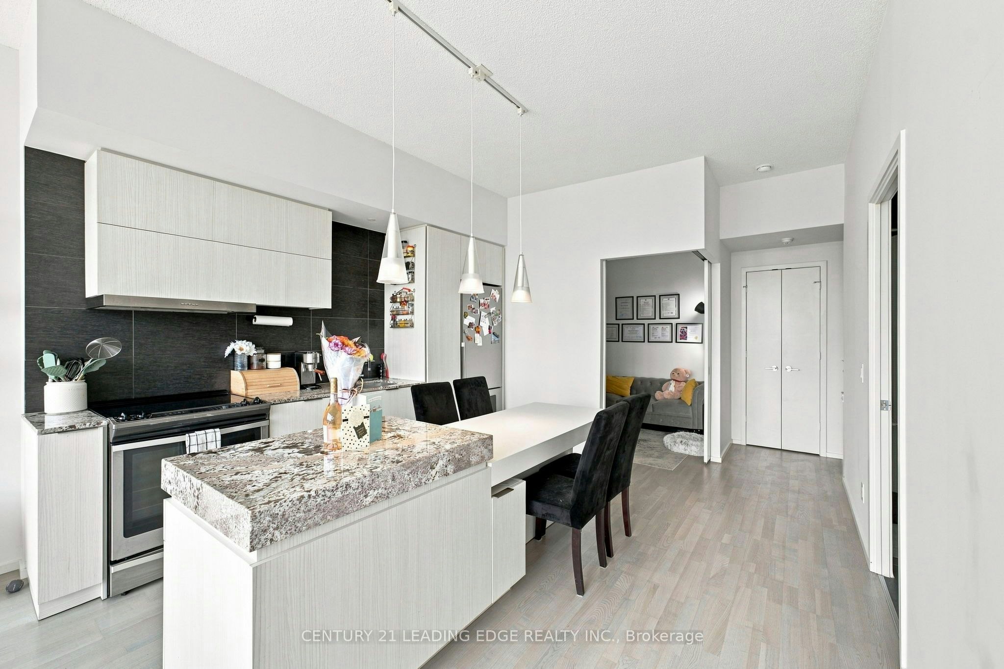 2203-101 Charles Street E, Toronto, ON, M4Y 0A9 - 5