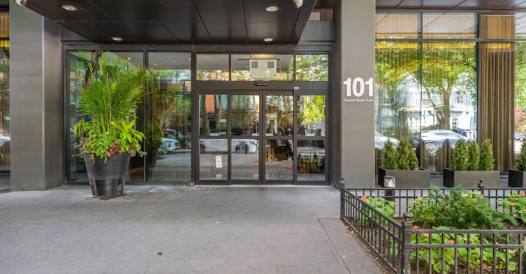 2203-101 Charles Street E, Toronto, ON, M4Y 0A9 - 22