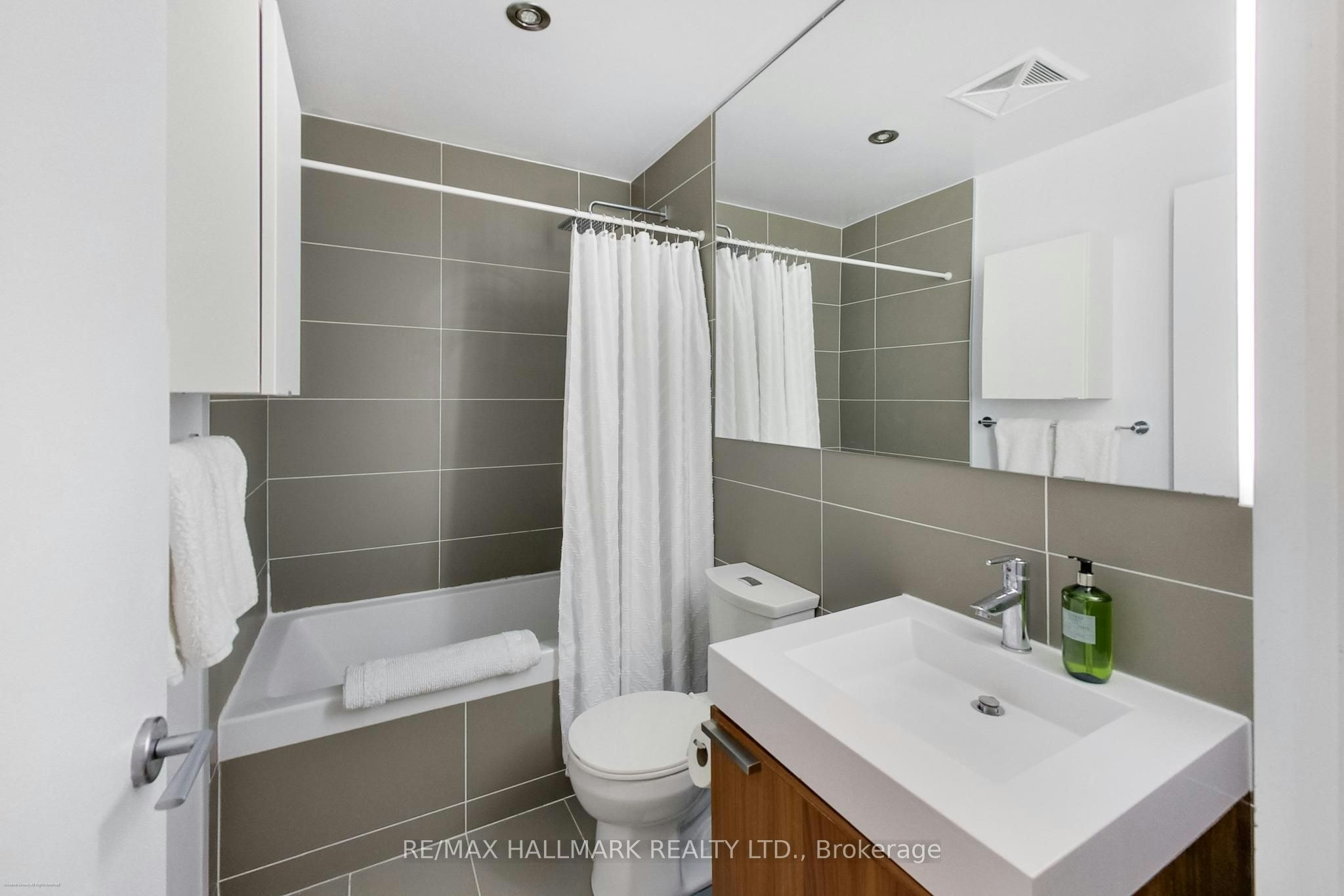 317-318 King Street E, Toronto, ON, M5A 0C1 - 16
