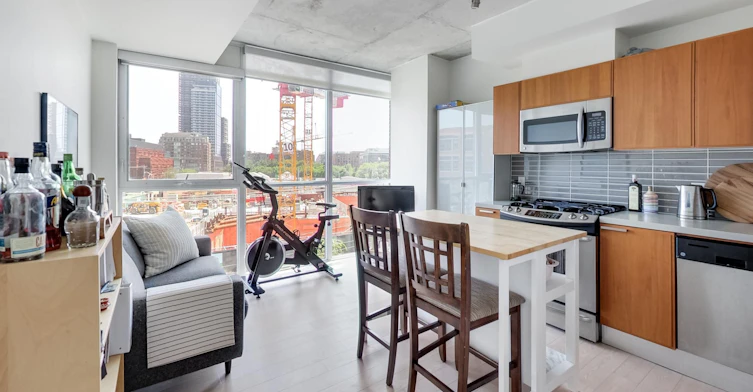 317-318 King Street E, Toronto, ON, M5A 0C1