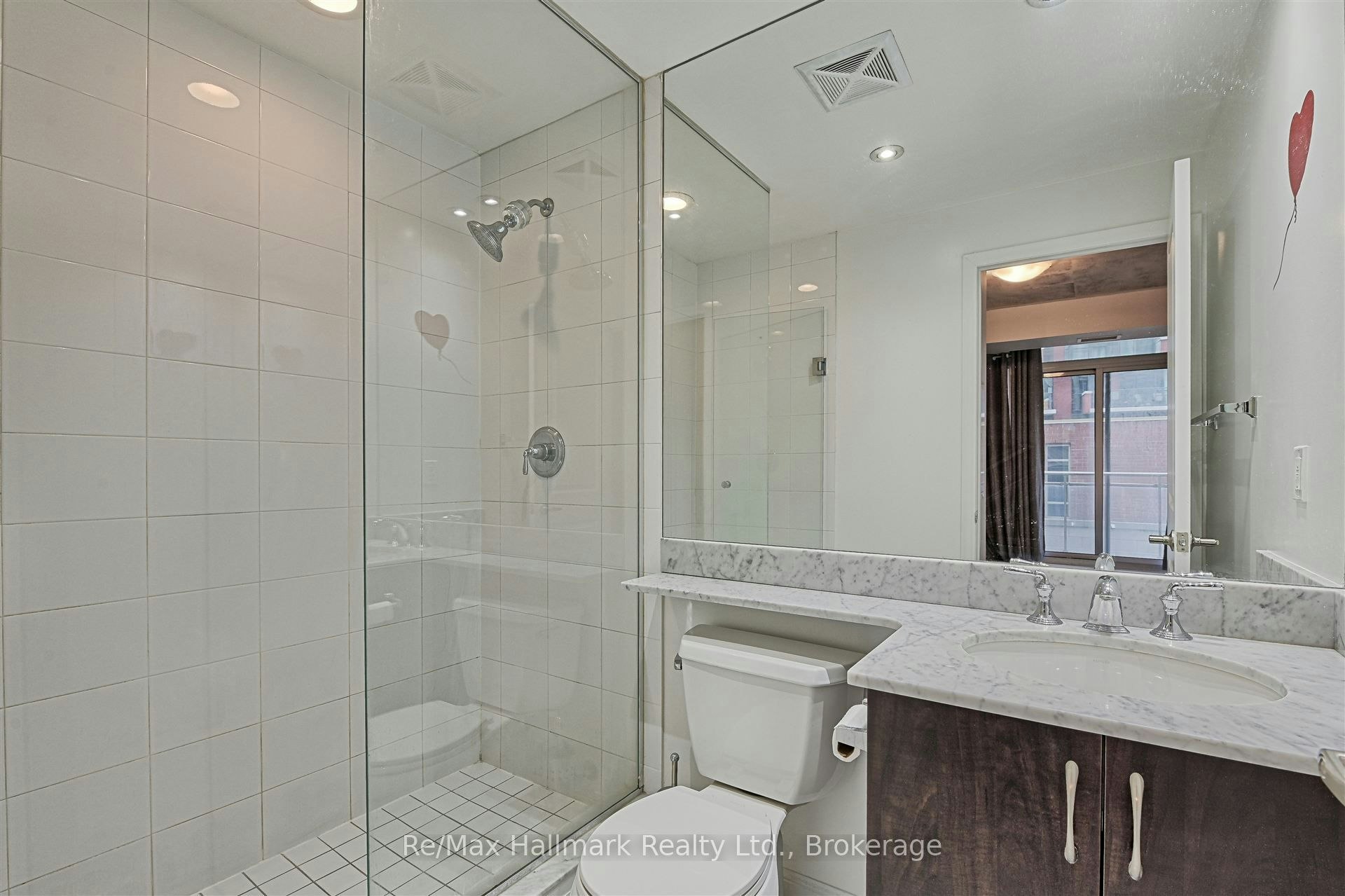 407-21 Grand Magazine Street N, Toronto, ON, M5V 1B5 - 16