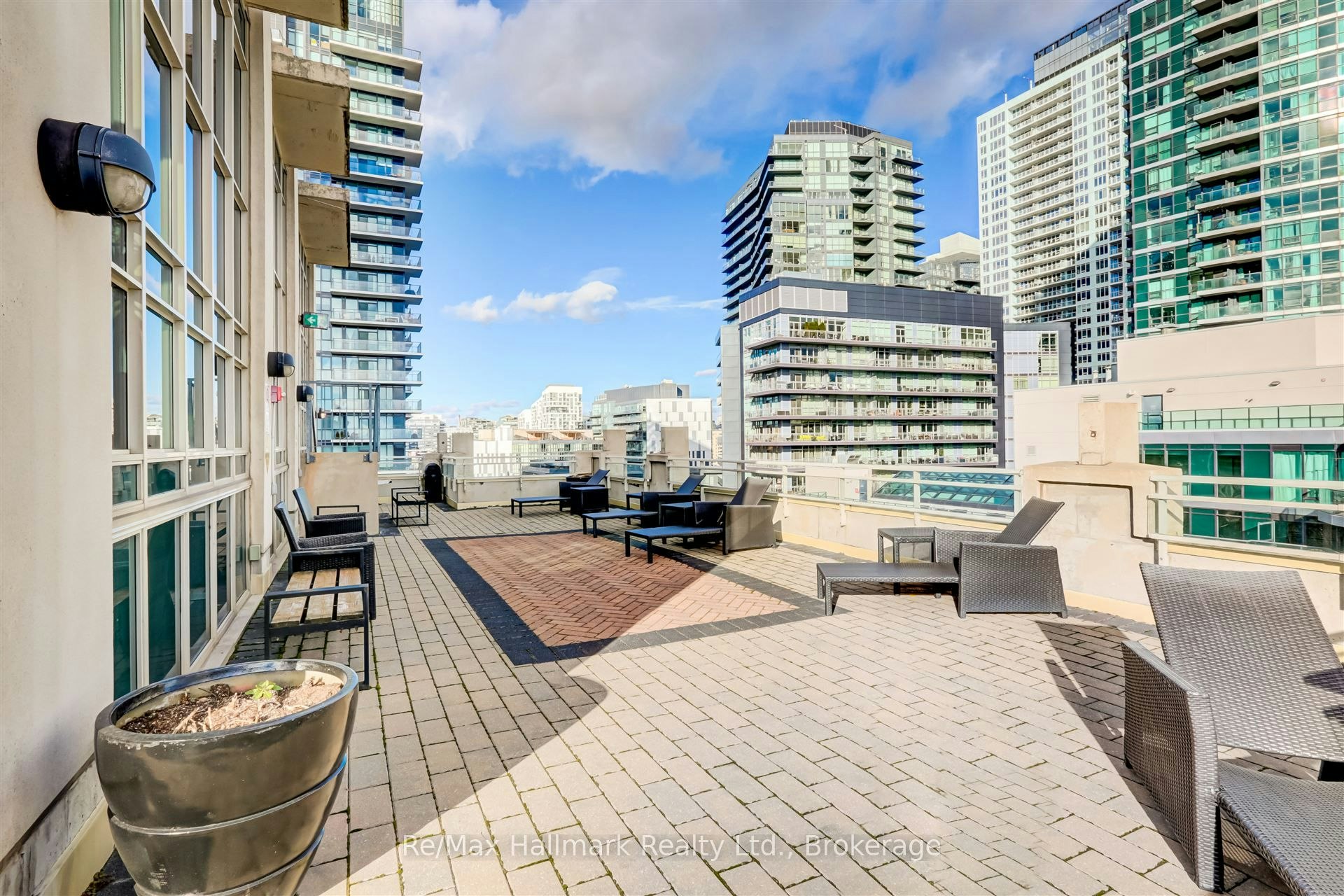 407-21 Grand Magazine Street N, Toronto, ON, M5V 1B5 - 33