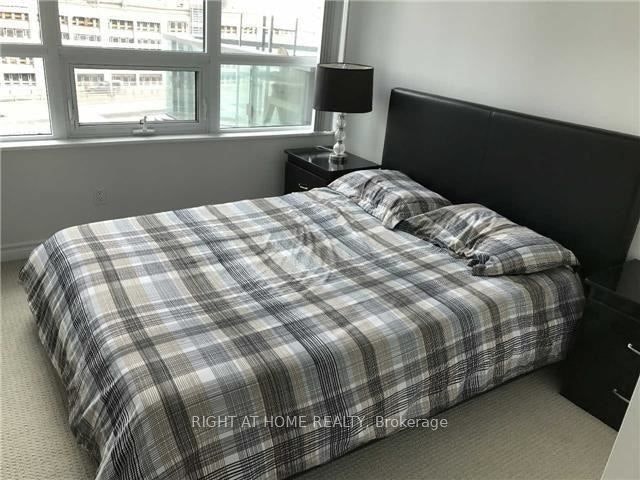 810-19 Grand Trunk Crescent, Toronto, ON, M5J 3A3 - 13