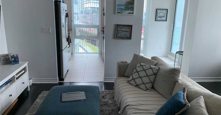 810-19 Grand Trunk Crescent, Toronto, ON, M5J 3A3 - 6