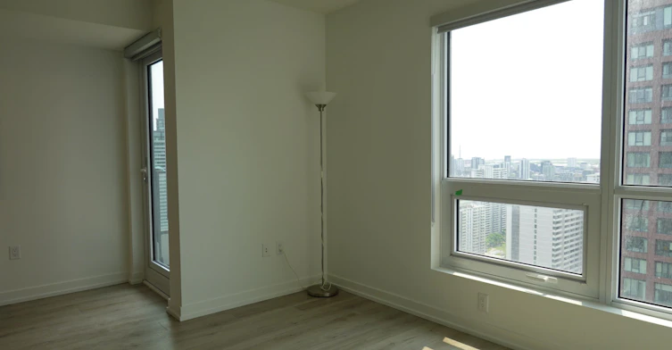 3211-395 Bloor Street E, Toronto, ON, M4W 0B4 - 13