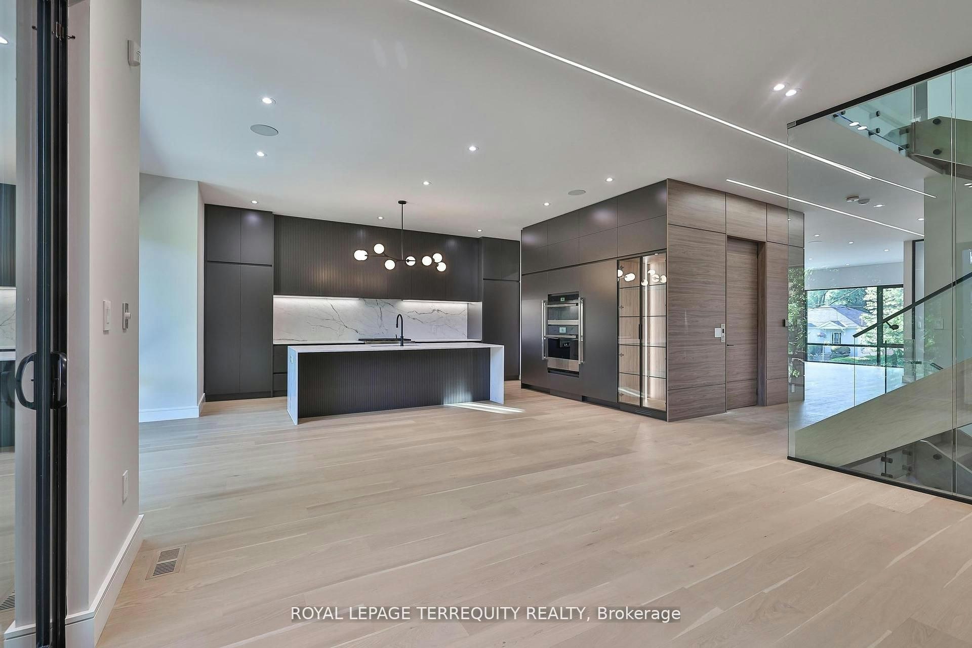 741 Woburn Avenue, Toronto, ON, M5M 1M2 - 15