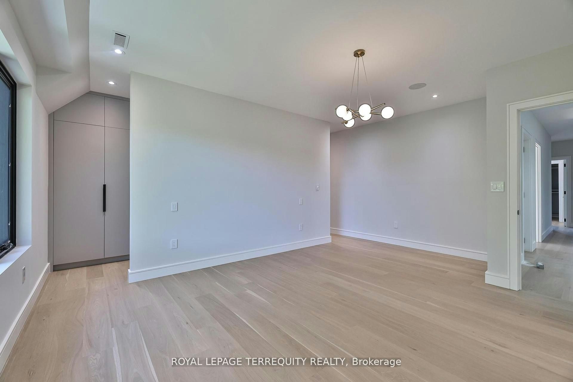 741 Woburn Avenue, Toronto, ON, M5M 1M2 - 23