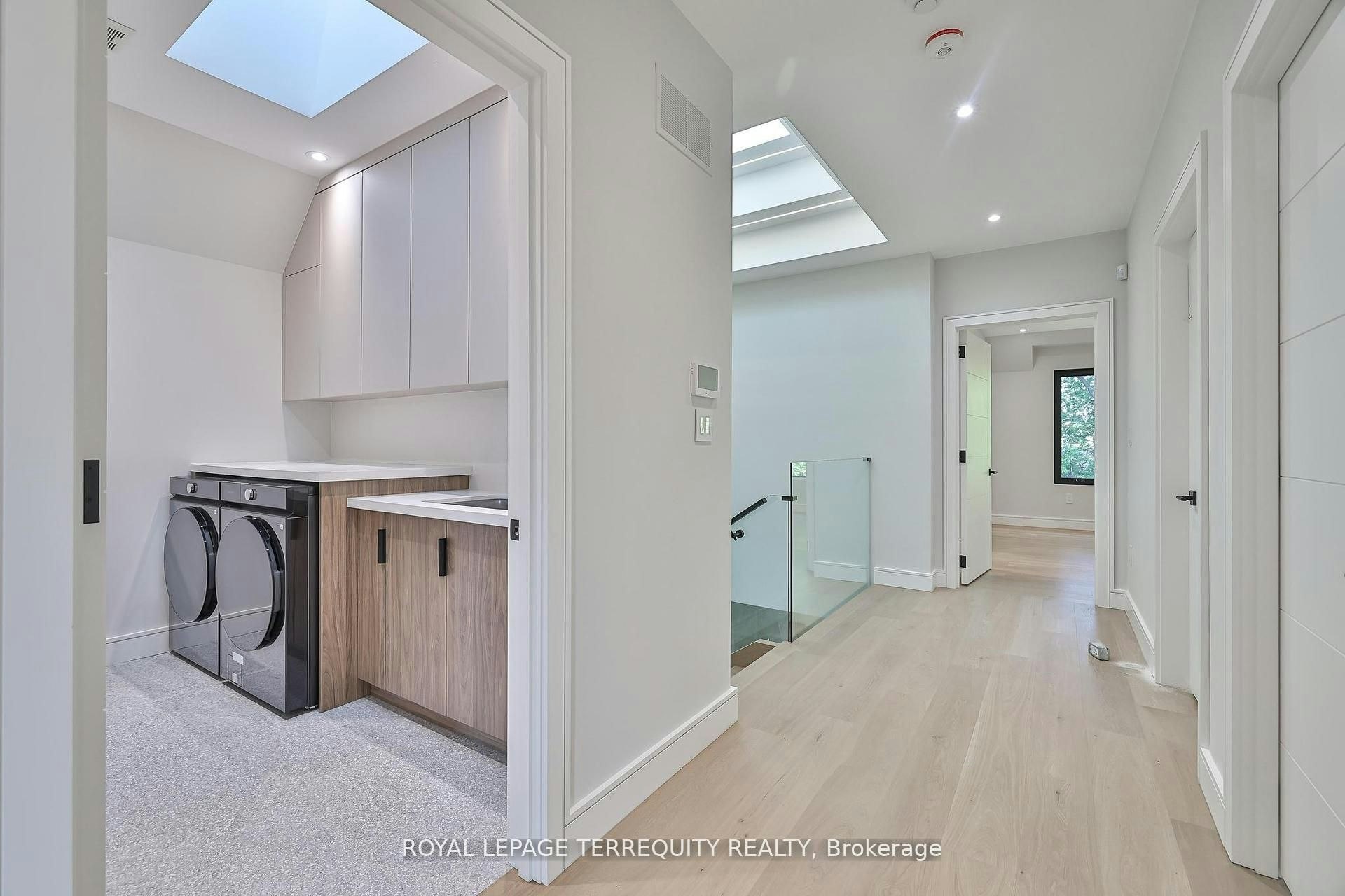 741 Woburn Avenue, Toronto, ON, M5M 1M2 - 36