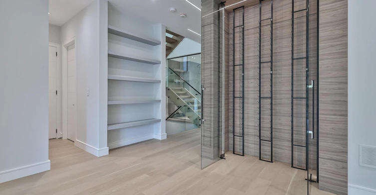 741 Woburn Avenue, Toronto, ON, M5M 1M2 - 5