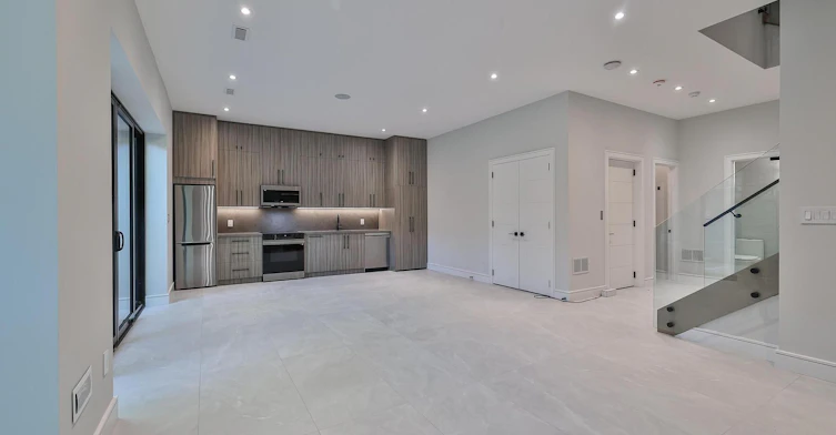741 Woburn Avenue, Toronto, ON, M5M 1M2 - 42