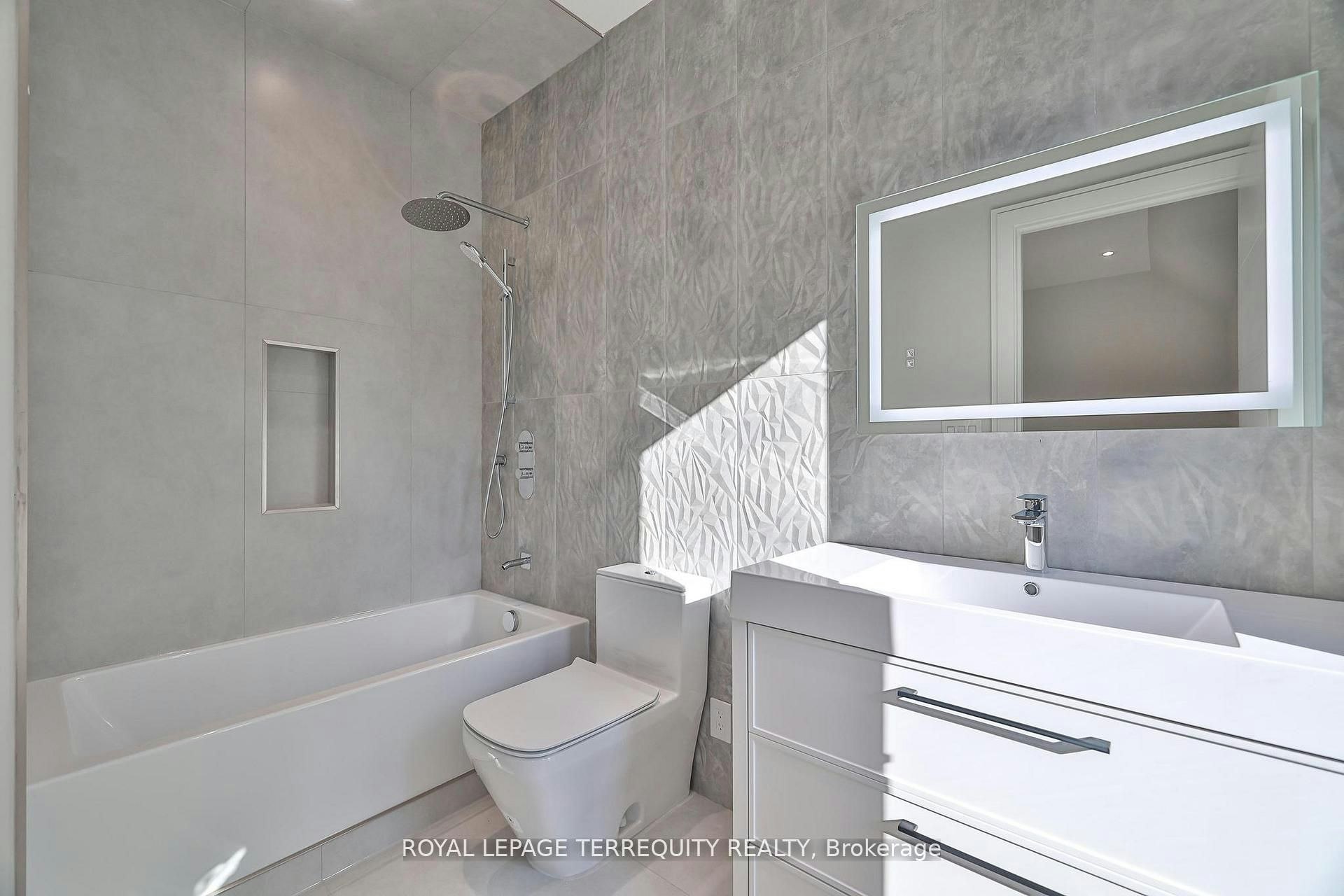 741 Woburn Avenue, Toronto, ON, M5M 1M2 - 29