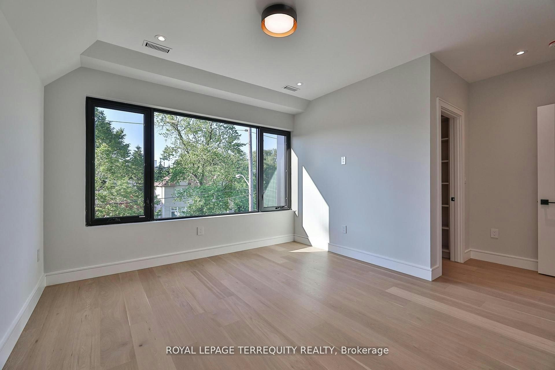 741 Woburn Avenue, Toronto, ON, M5M 1M2 - 31