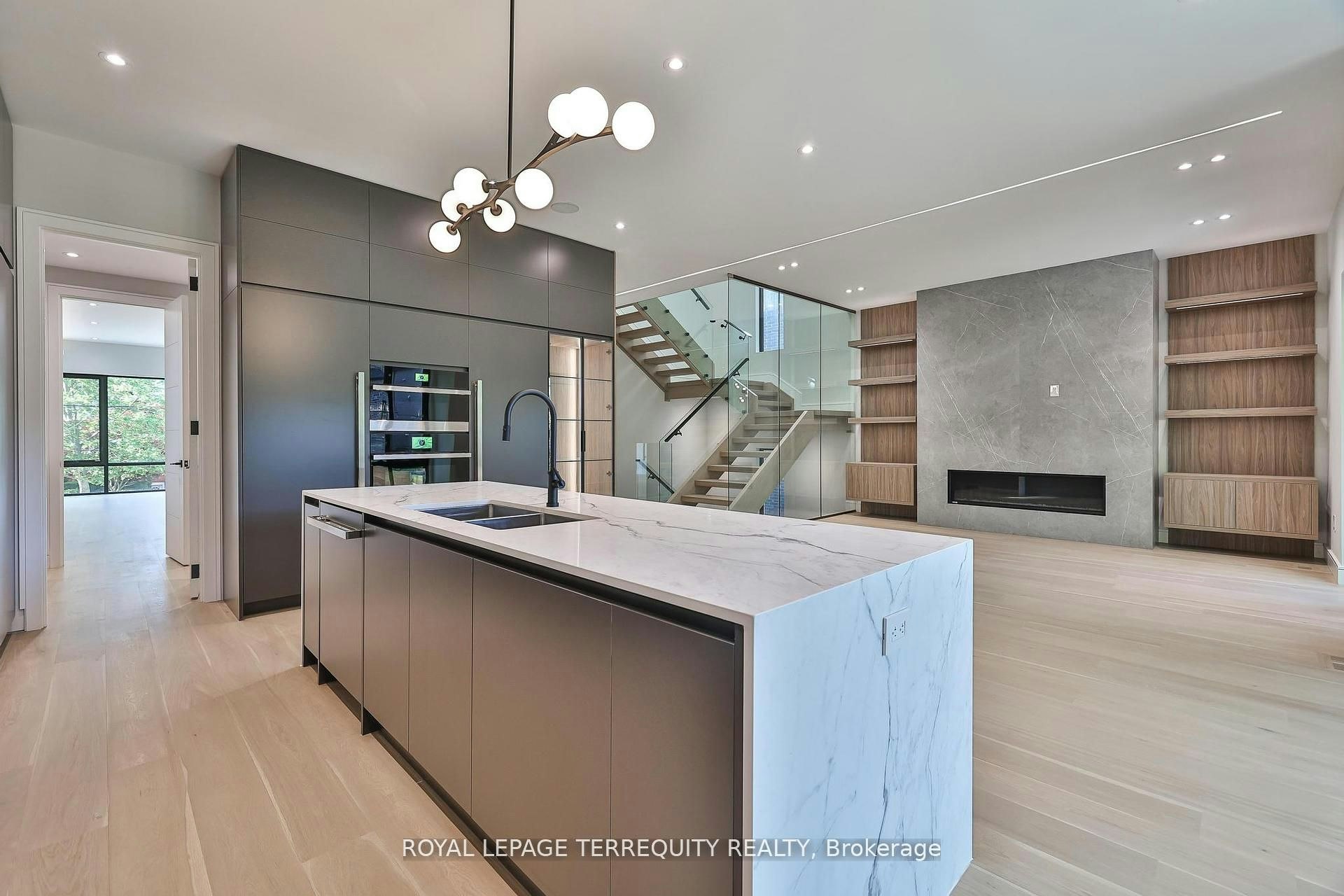 741 Woburn Avenue, Toronto, ON, M5M 1M2 - 11