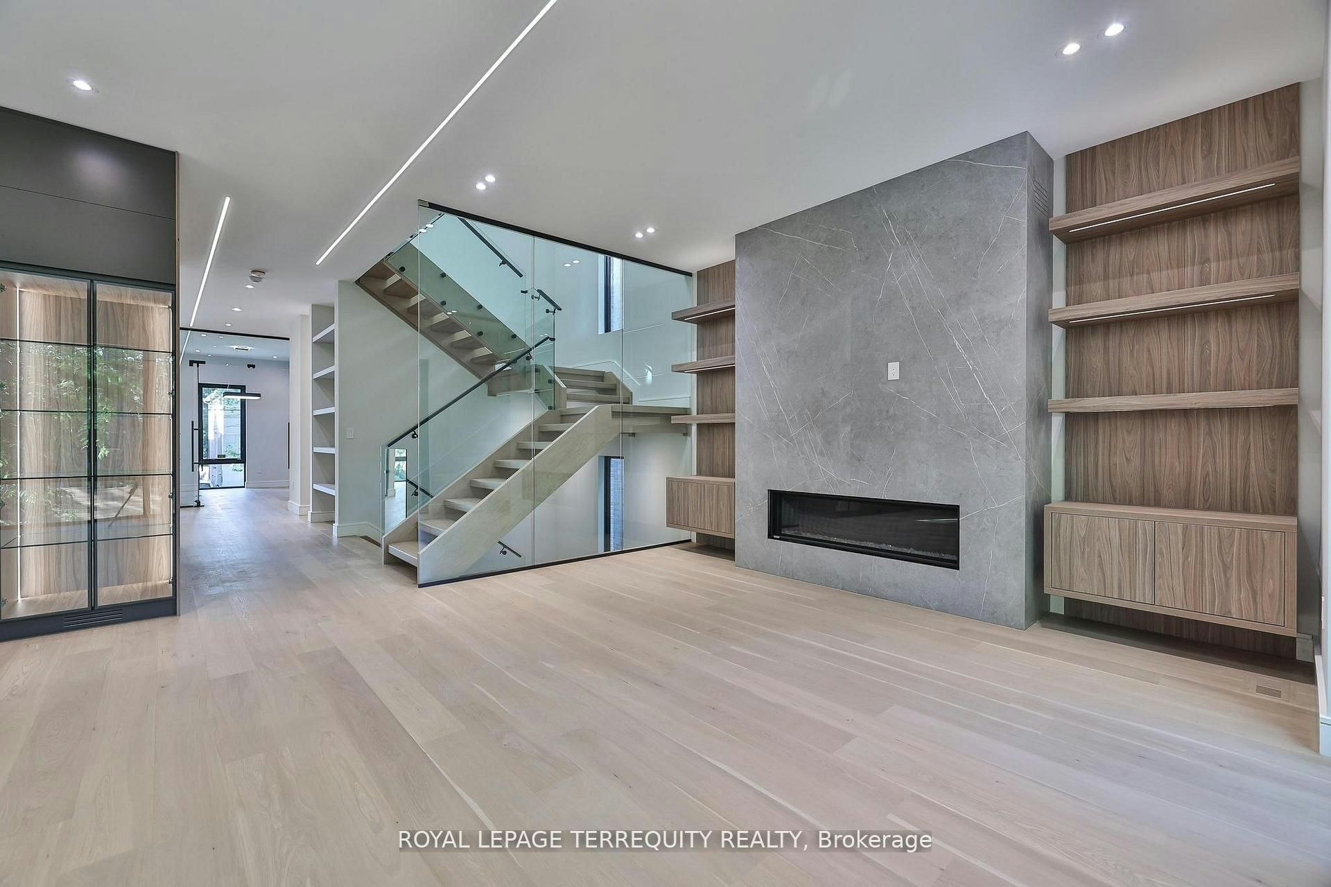 741 Woburn Avenue, Toronto, ON, M5M 1M2 - 6