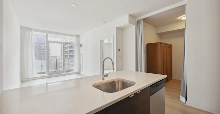 807-62 Forest Manor Road, Toronto, ON, M2J 0B6 - 16