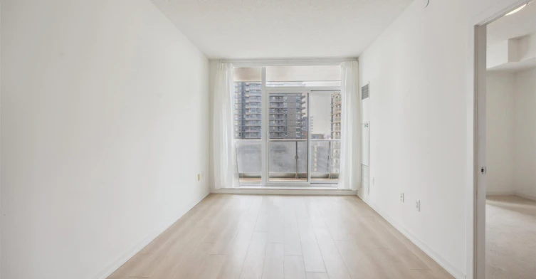 807-62 Forest Manor Road, Toronto, ON, M2J 0B6 - 17