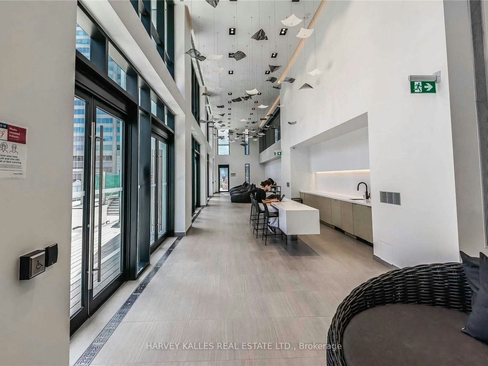 912-1 Yorkville Avenue, Toronto, ON, M4W 0B1 - 37
