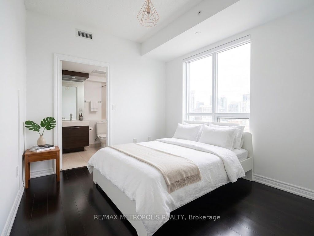 3911-386 Yonge Street, Toronto, ON, M5B 0A5 - 12