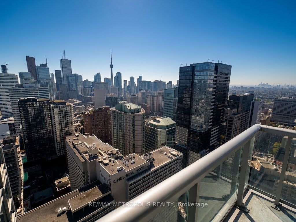 3911-386 Yonge Street, Toronto, ON, M5B 0A5 - 3